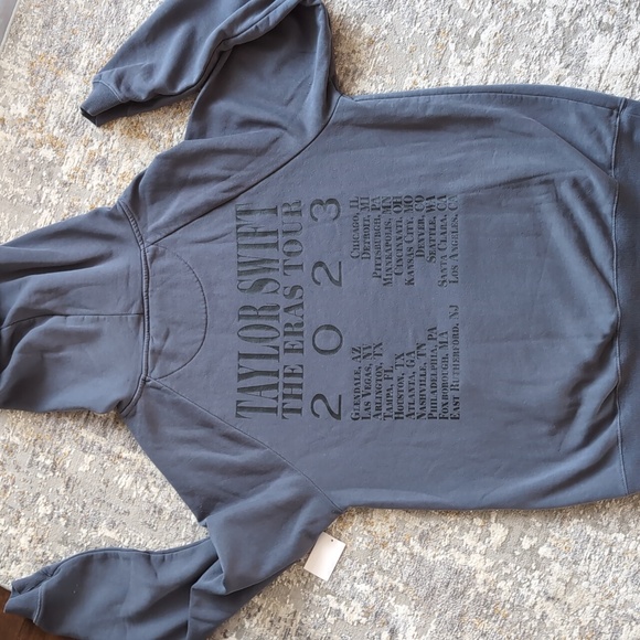 Taylor Swift Eras Tour Hoodie US 2023 dates NEW Medium - Picture 3 of 7